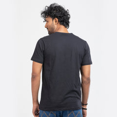 Round Neck Solid T-shirt - Black