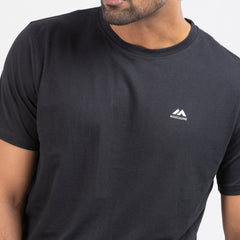 Round Neck Solid T-shirt - Black